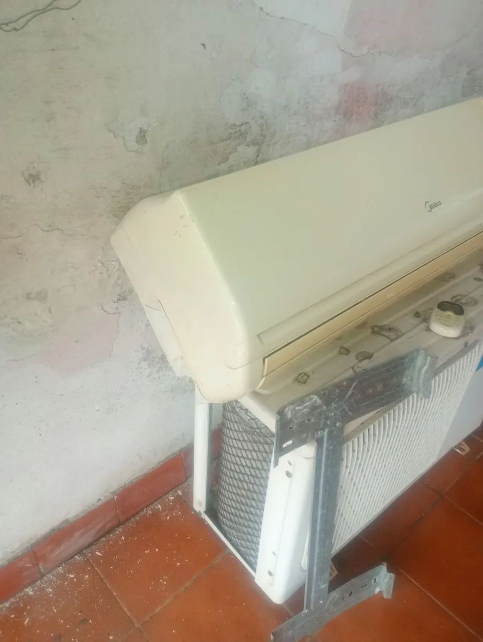 Split 9000 BTUs com gás  - Foto 3