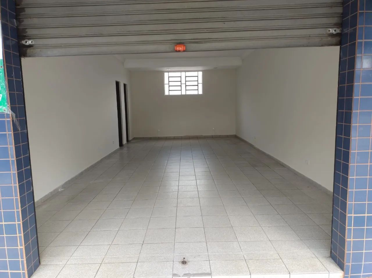 Loja comercial com 55 m², sem condomínio e em rua movimentada - Foto 5