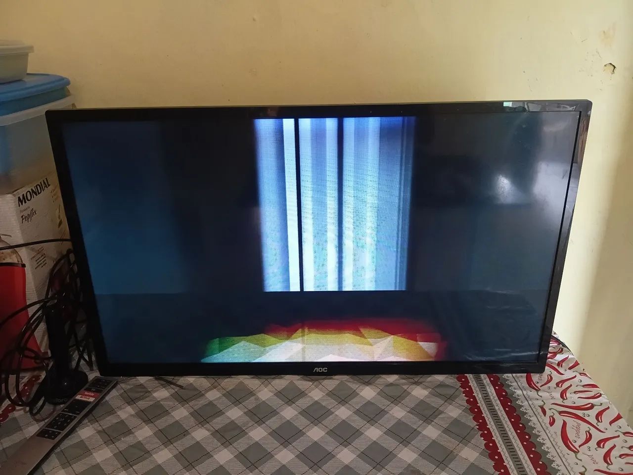Vendo tv aoc para retirada de peças 