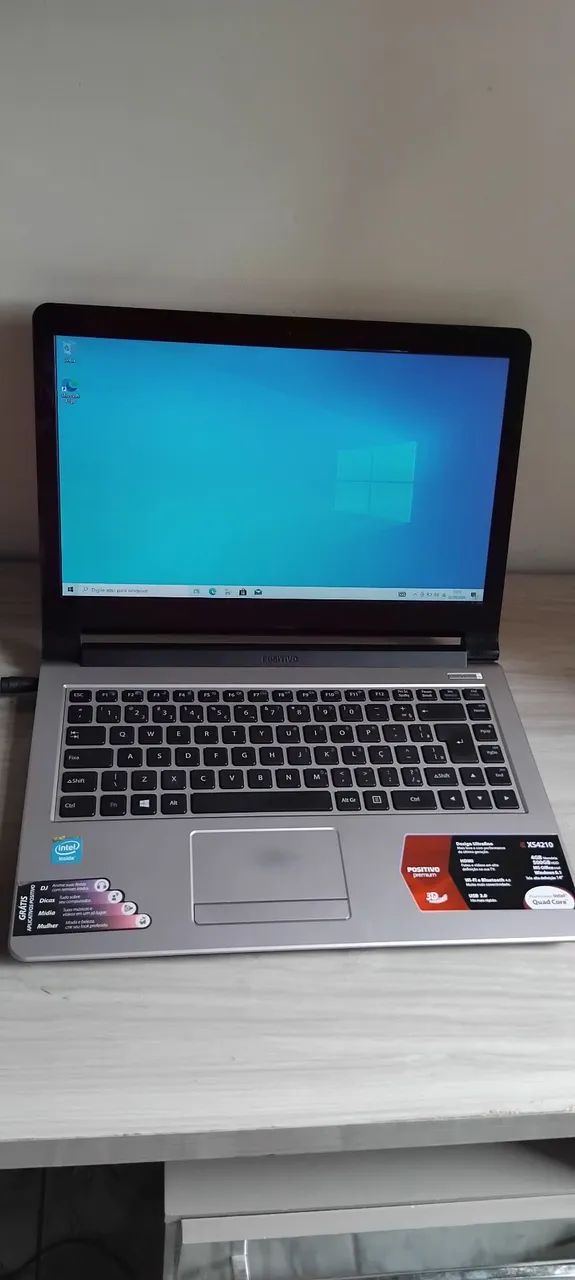 Notebook Positivo Premium XS4210, bem conservado e funcionando 