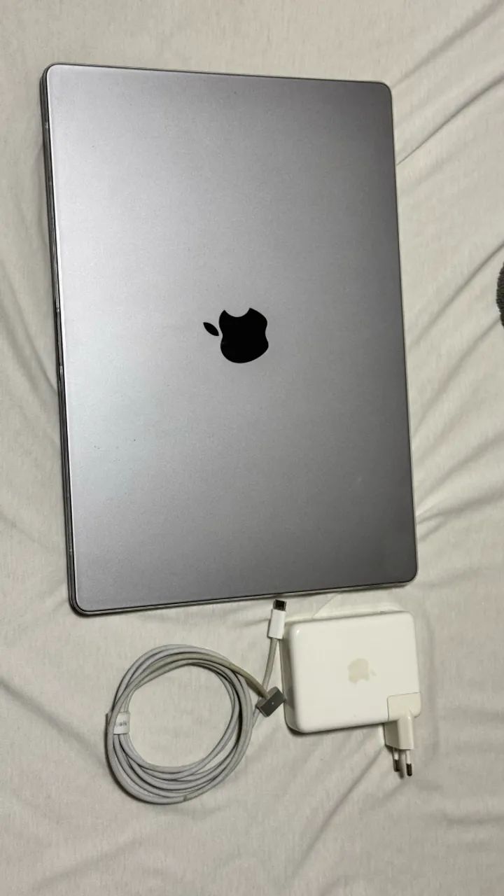 MacBook Pro 16 polegadas M1 Pro 16GB 512GB - Impecável + Carregador