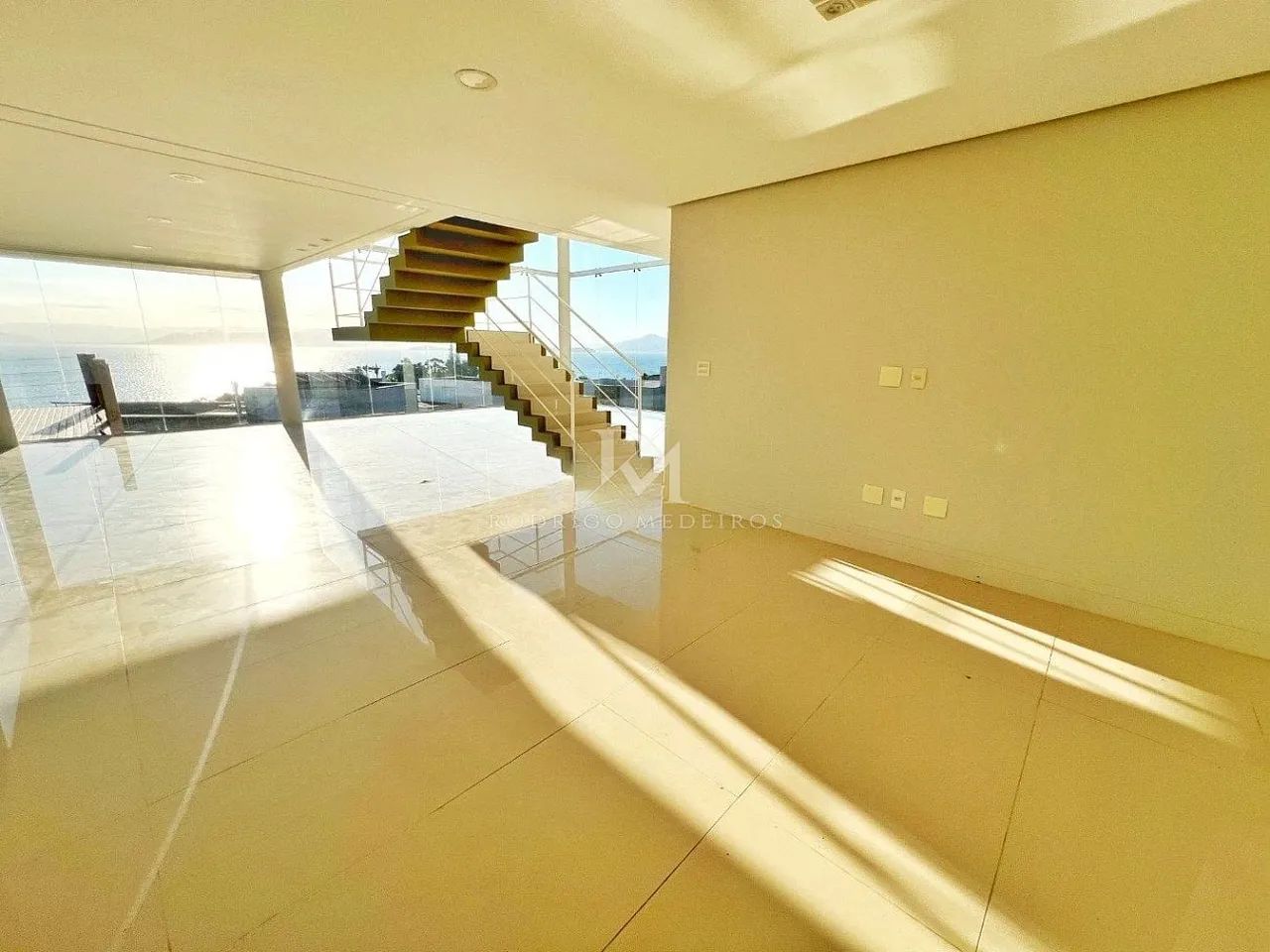 Casa em condomínio com 3 suítes e vista para o mar em Cacupé - Foto 5
