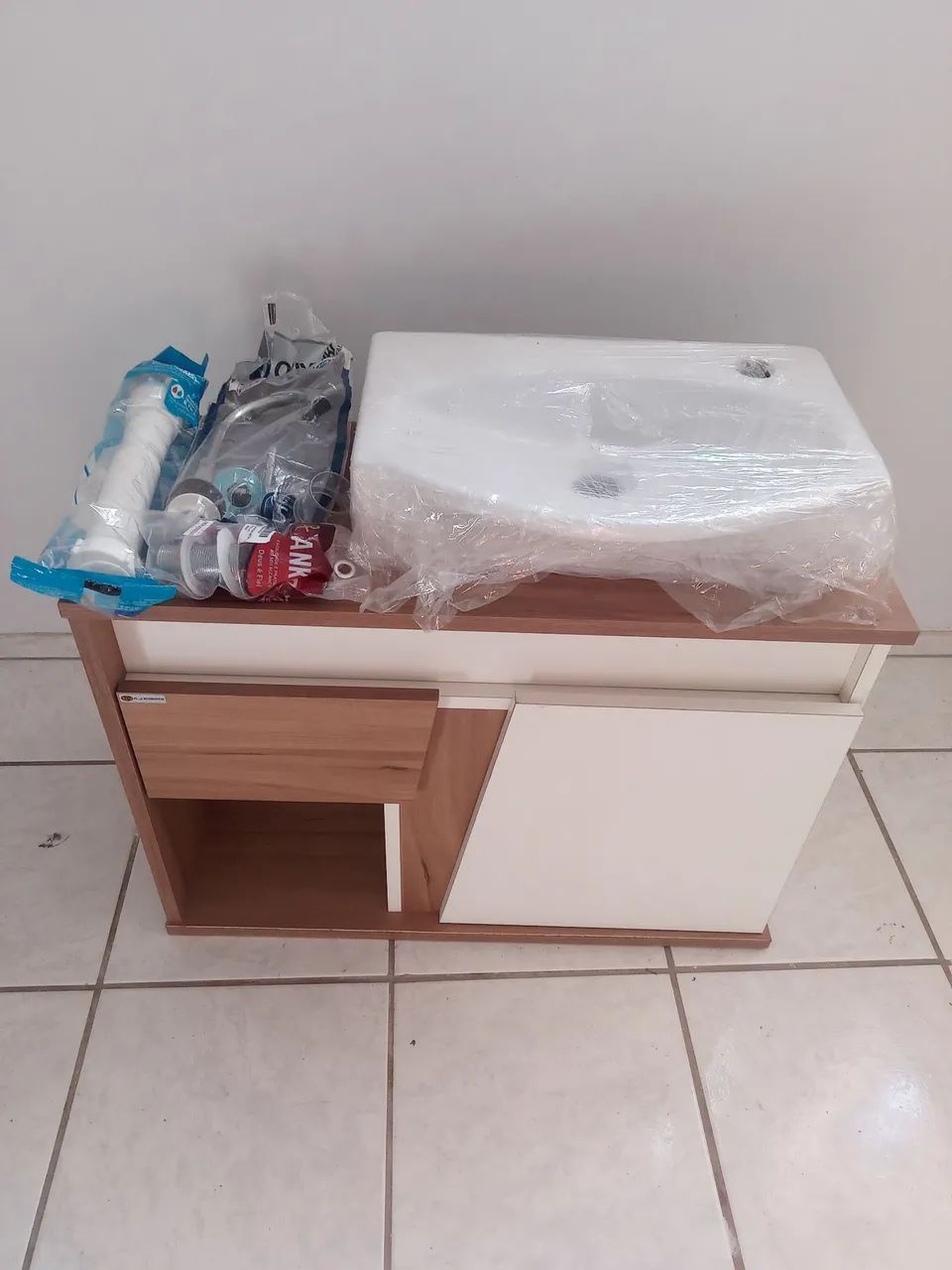 KIT COMPLETO  ARMÁRIO DE BANHEIRO TUDO  QUE VOCÊ PRECISA (É SÓ INSTALAR!)