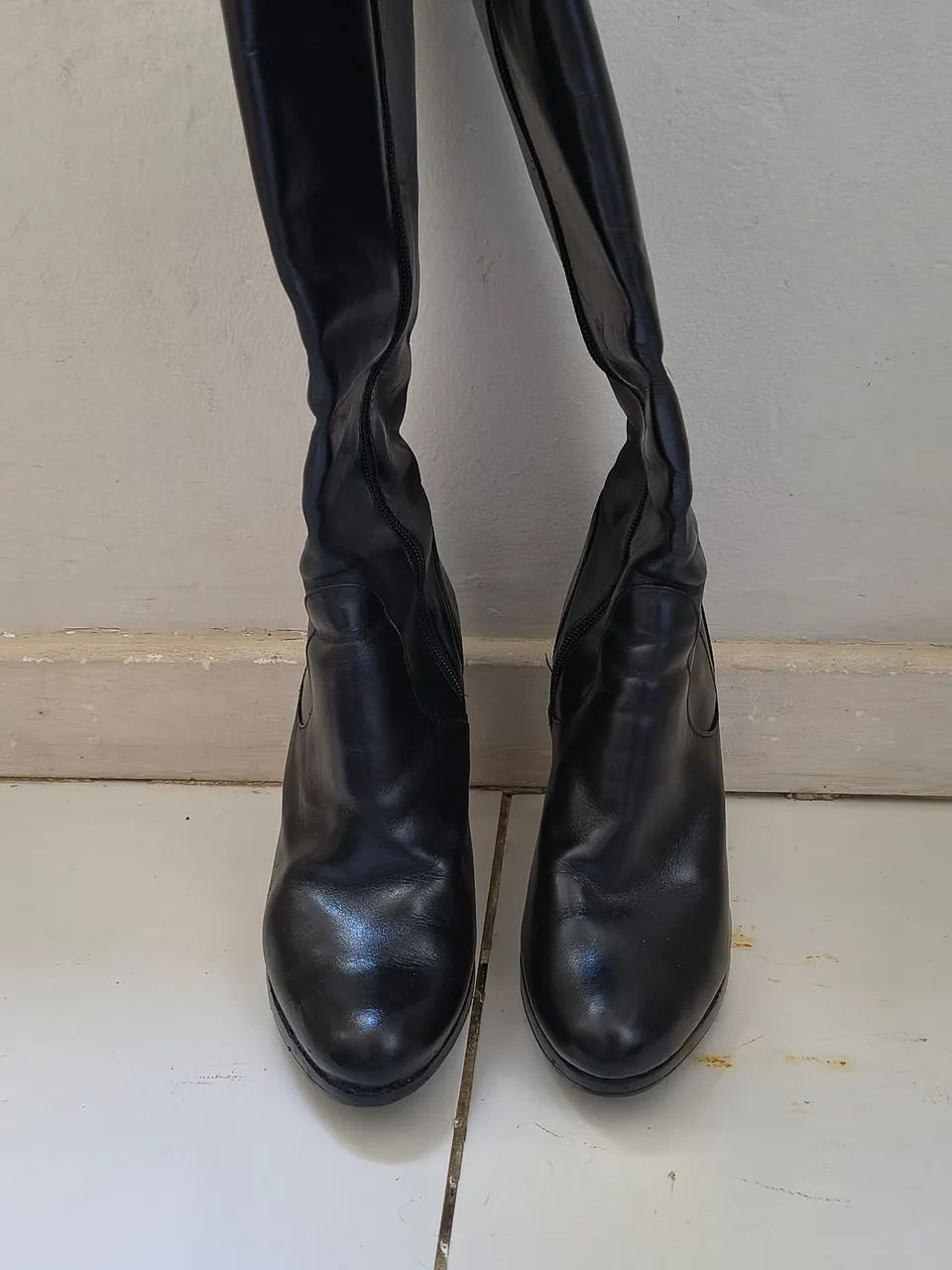 Bota cano longo com salto - Foto 2