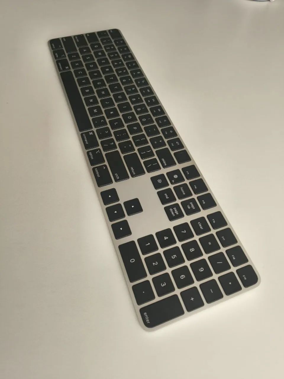 Apple Magic Keyboard com Touch ID + Teclado numérico Model A2520 - Foto 3
