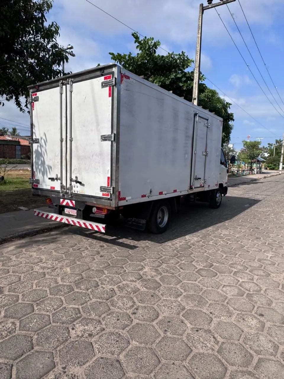 Caminhão baú refrigerado  - Foto 3