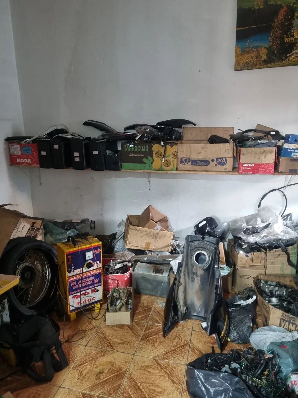 Fundo de oficina de moto  - Foto 4