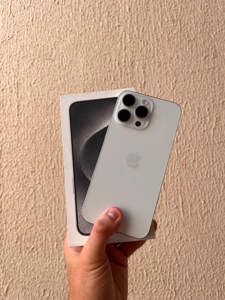 iPhone 15 Pro Max 256 GB Titânio Branco