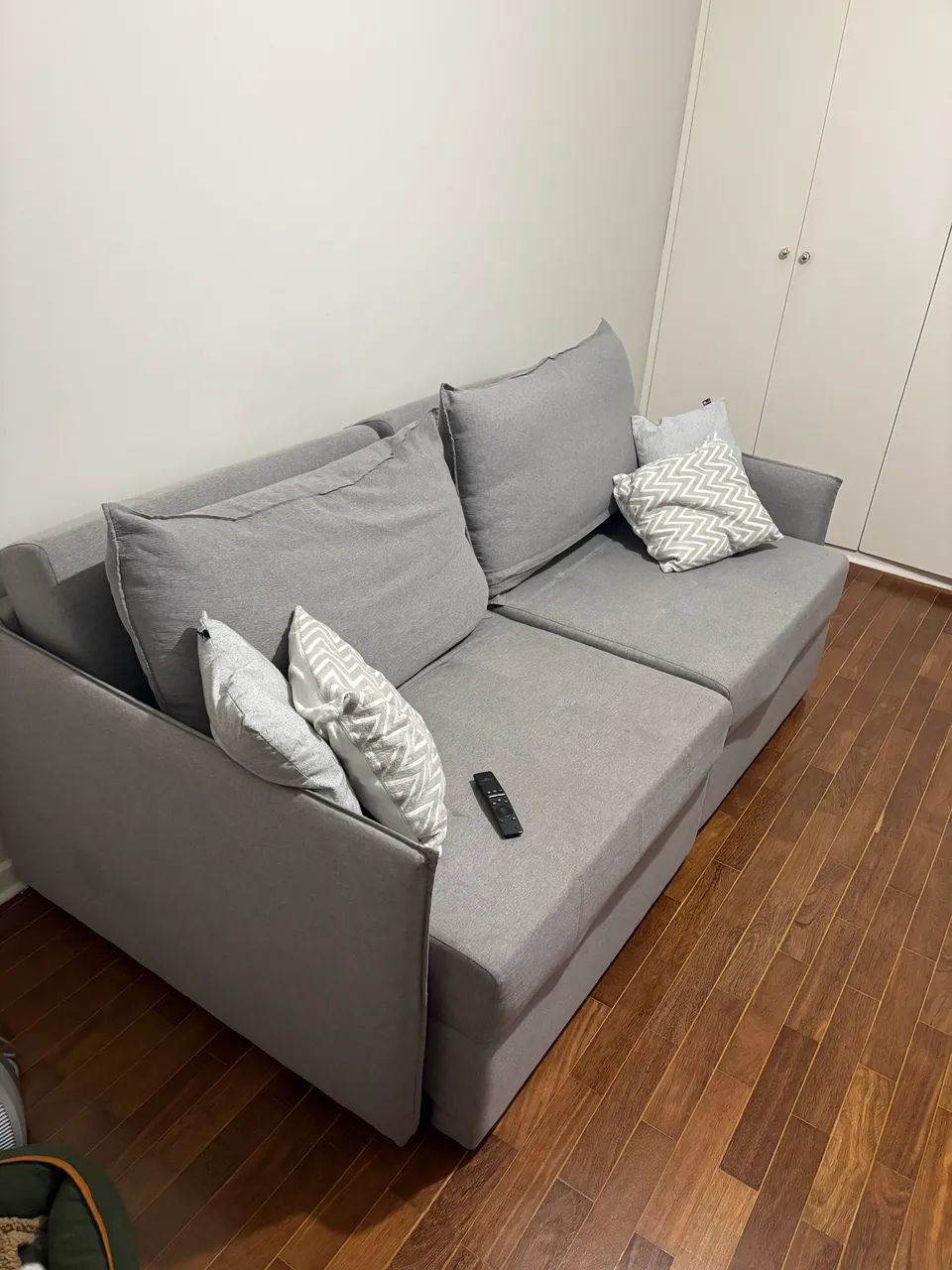 Sofá-Cama queen size retrátil cinza de linho482680359050946560