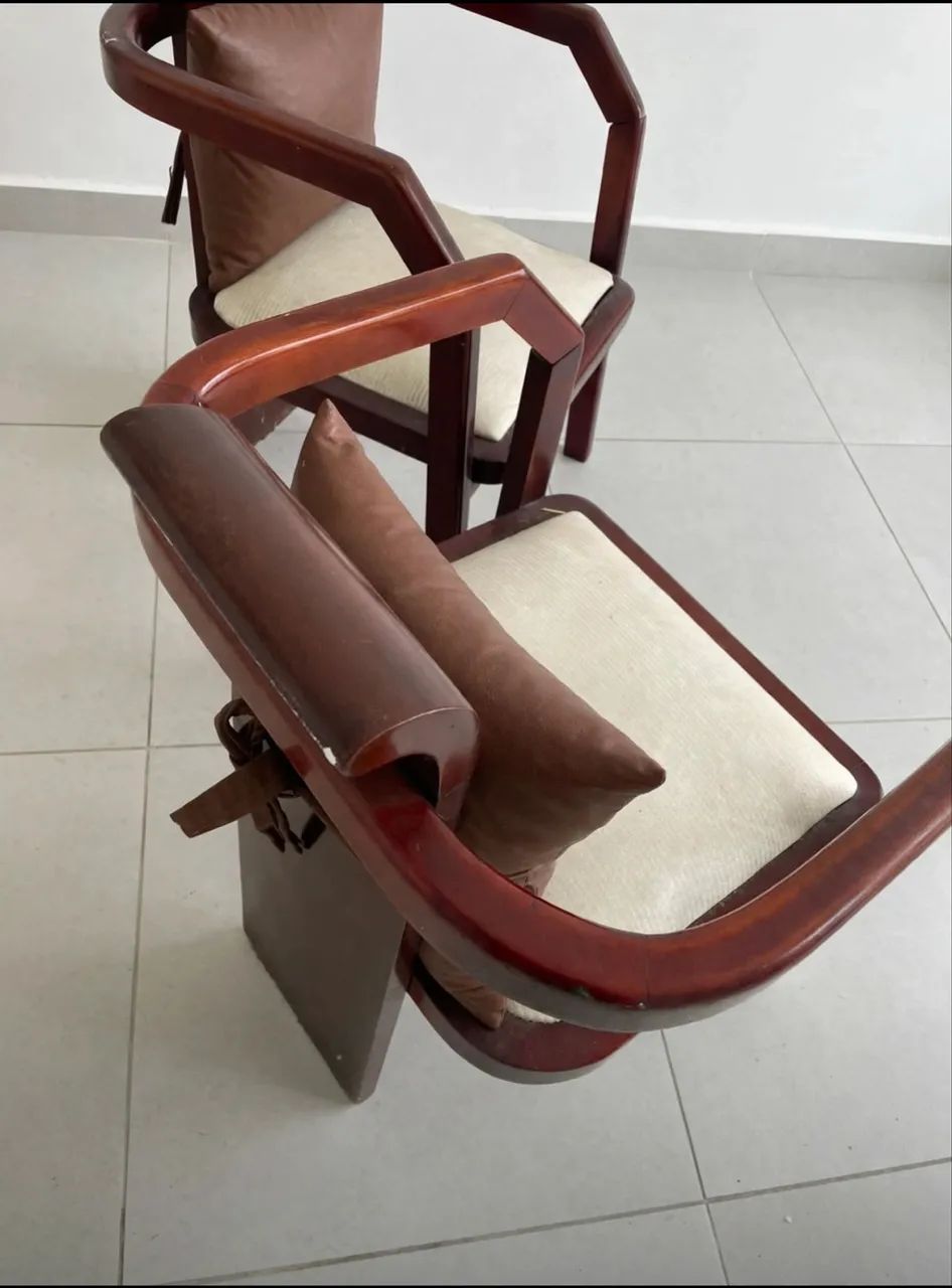 POLTRONAS 