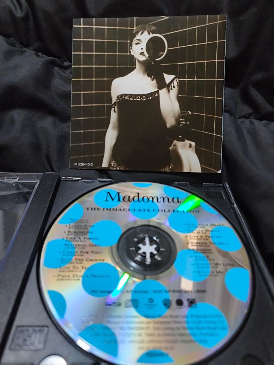 CD Madonna - Immaculate Collection - dourado - Foto 4