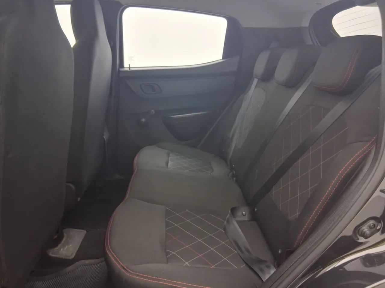 Renault Kwid 1.0 Zen, foto 17 de 18