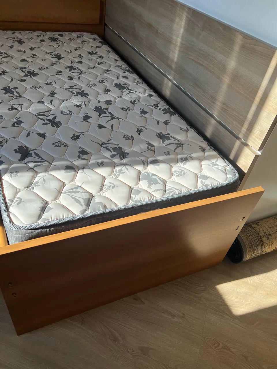 Cama de solteiro com colchão novo sem uso - Foto 3