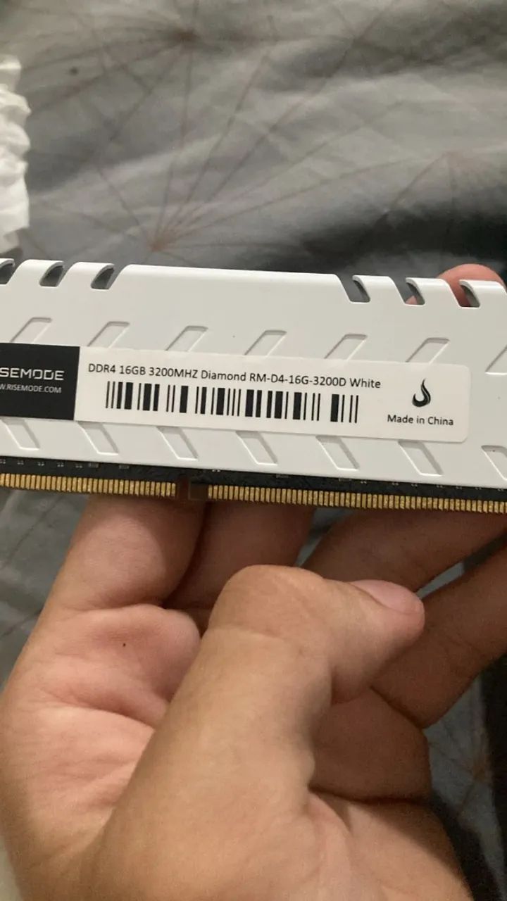 MEMORIA RAM DDR4 DIAMOND 3200MHZ CL16 - Foto 2