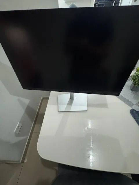 Monitor Dell 27" 4K IPS P2723QE - Foto 3