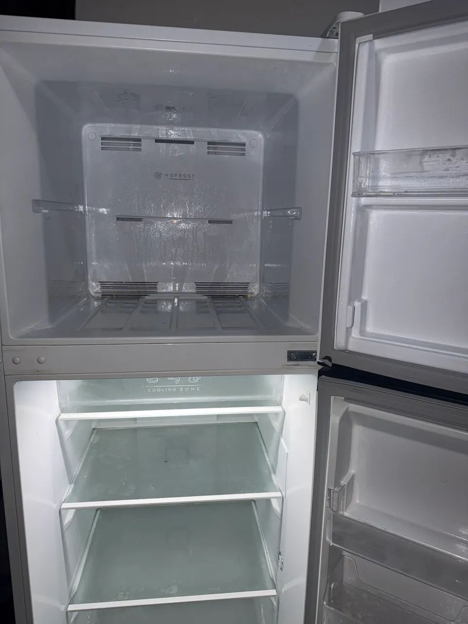 Uma geladeira  - Foto 4