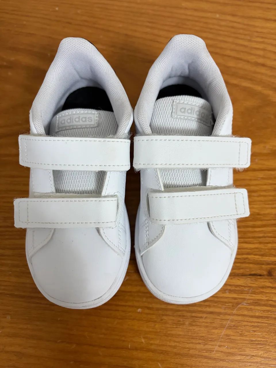 Tênis Adidas 