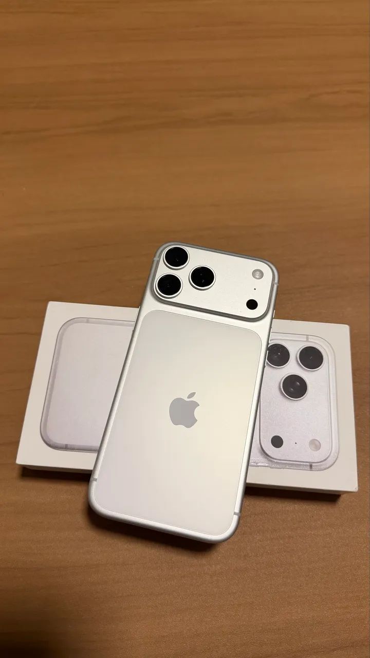 iPhone 17 Pro Max Silver 256GB, Seminovo (pouco uso) Garantia