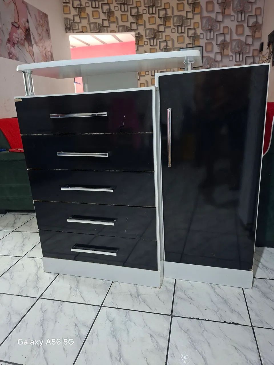 Cômoda 4 gavetas e 1 porta  - Foto 2