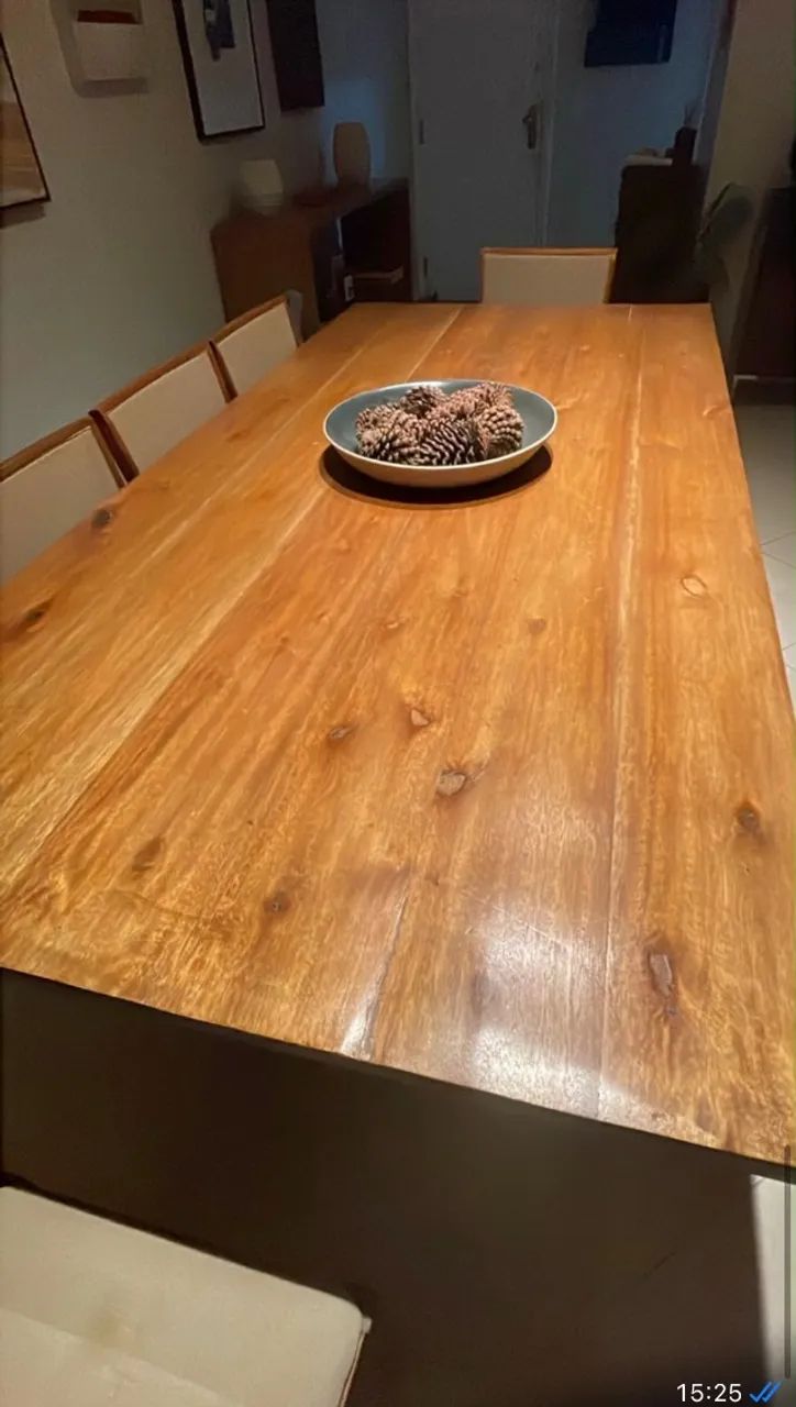 Linda Mesa de jantar retangular em madeira freijó