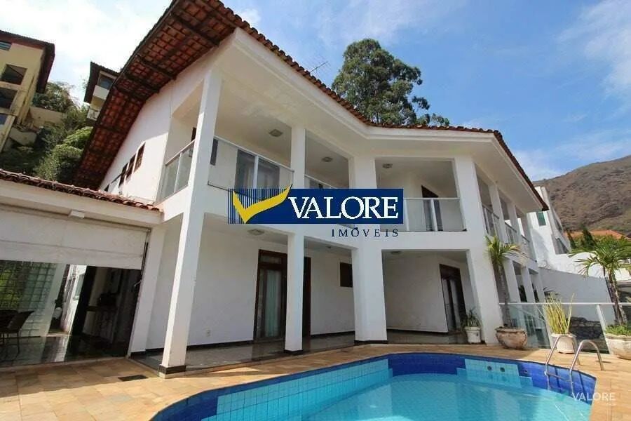 CASA 5 QUARTOS BAIRRO MANGABEIRAS