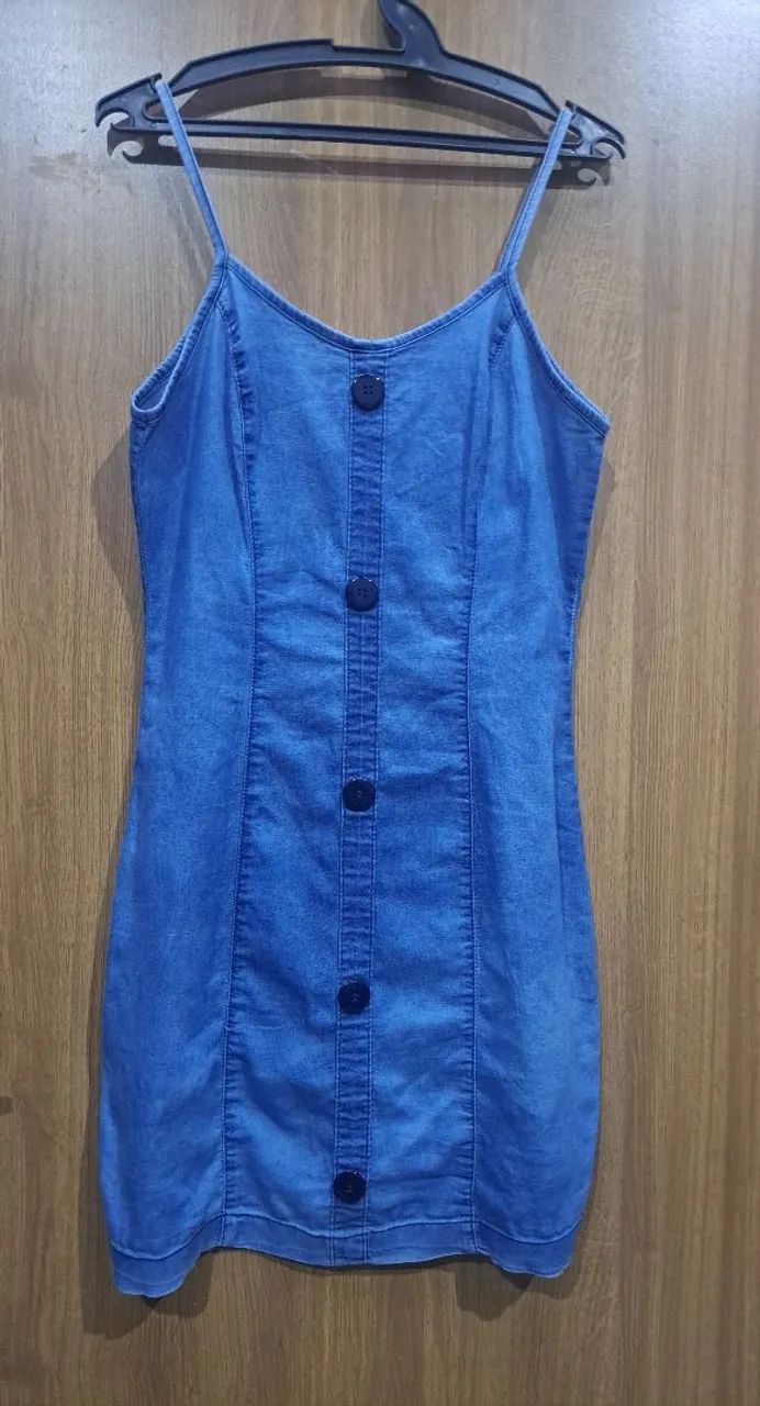 Vestido jeans com elastano veste p ou pp - Foto 2