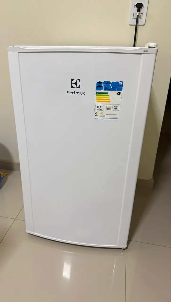 FRIGOBAR ELECTROLUX 122L