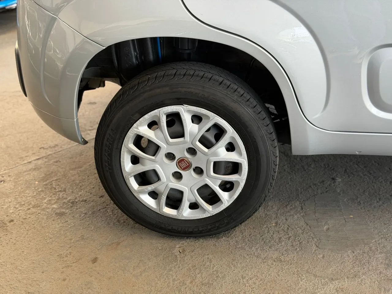 Fiat Uno VIVACE Celeb. 1.0 EVO F.Flex 8V 5p, foto 13 de 13