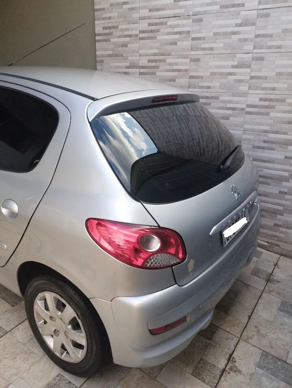 Peugeot 207 207 XR 1.4 FLEX 8V 5P 2013