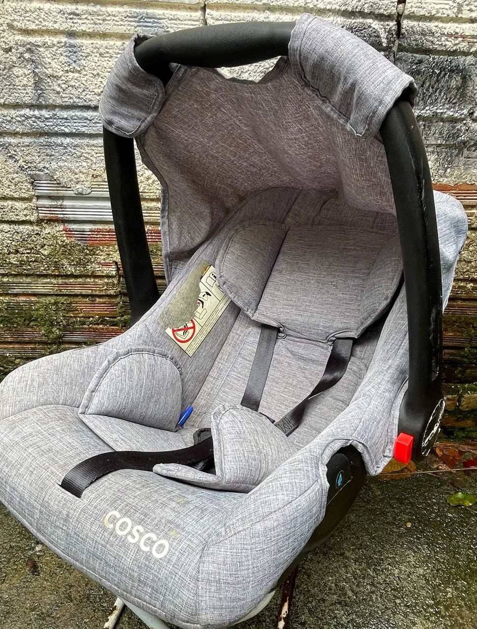 Vende-se bebê conforto Cosco cinza  - Foto 3
