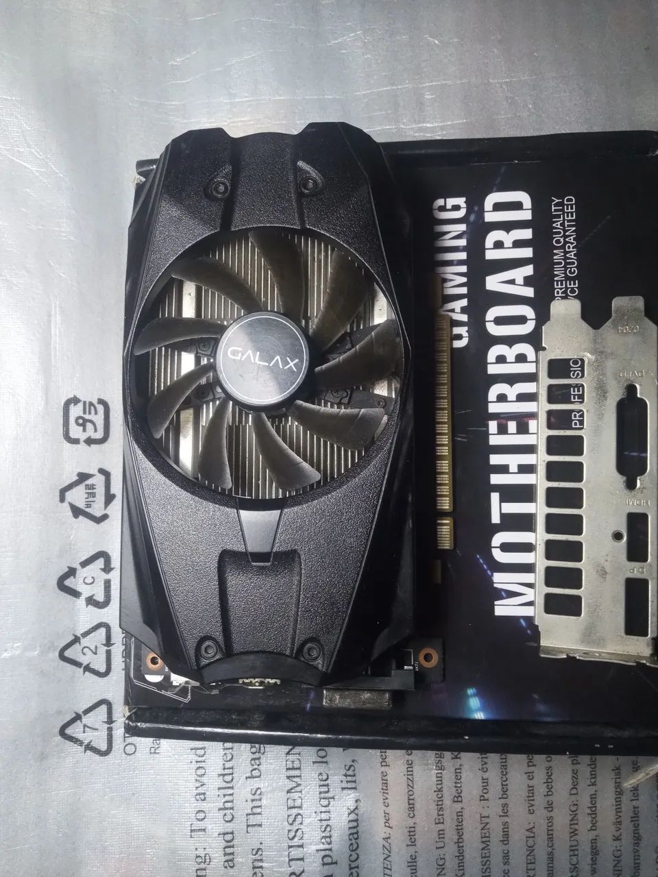 Placa de Vídeo GeForce GTX 1050 Ti 4GB OC DDR5 128Bits 50IQH8DSN8OC - Galax - Foto 2