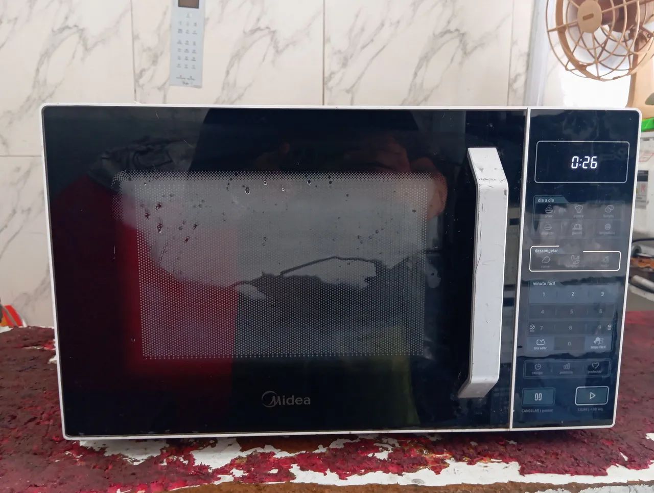 Microondas Midea seminovo - Foto 5