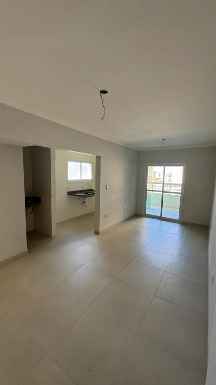 Apartamento com 2 suítes 