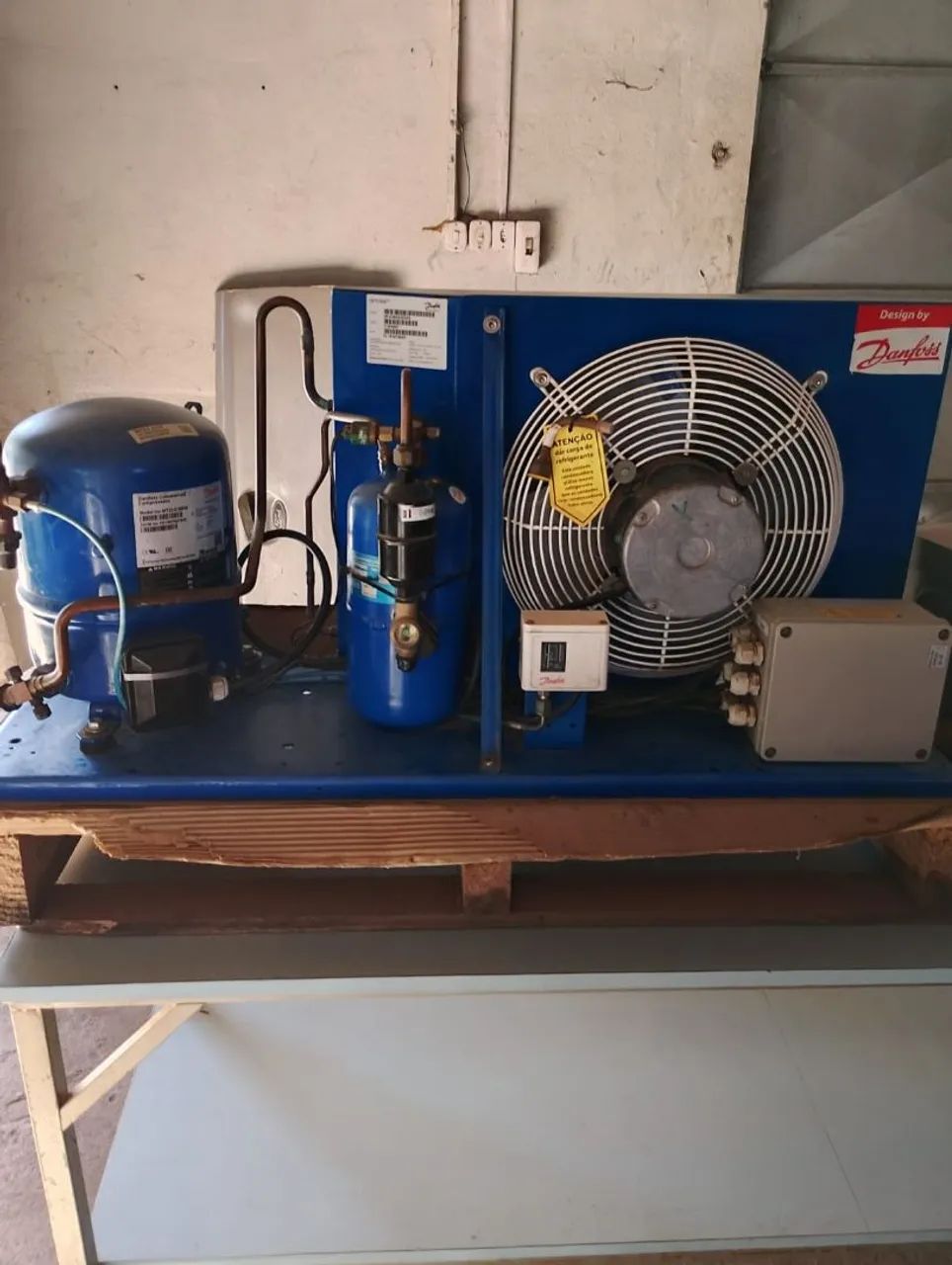 Vende-se unidade compressora 2H,P Danfo, nova