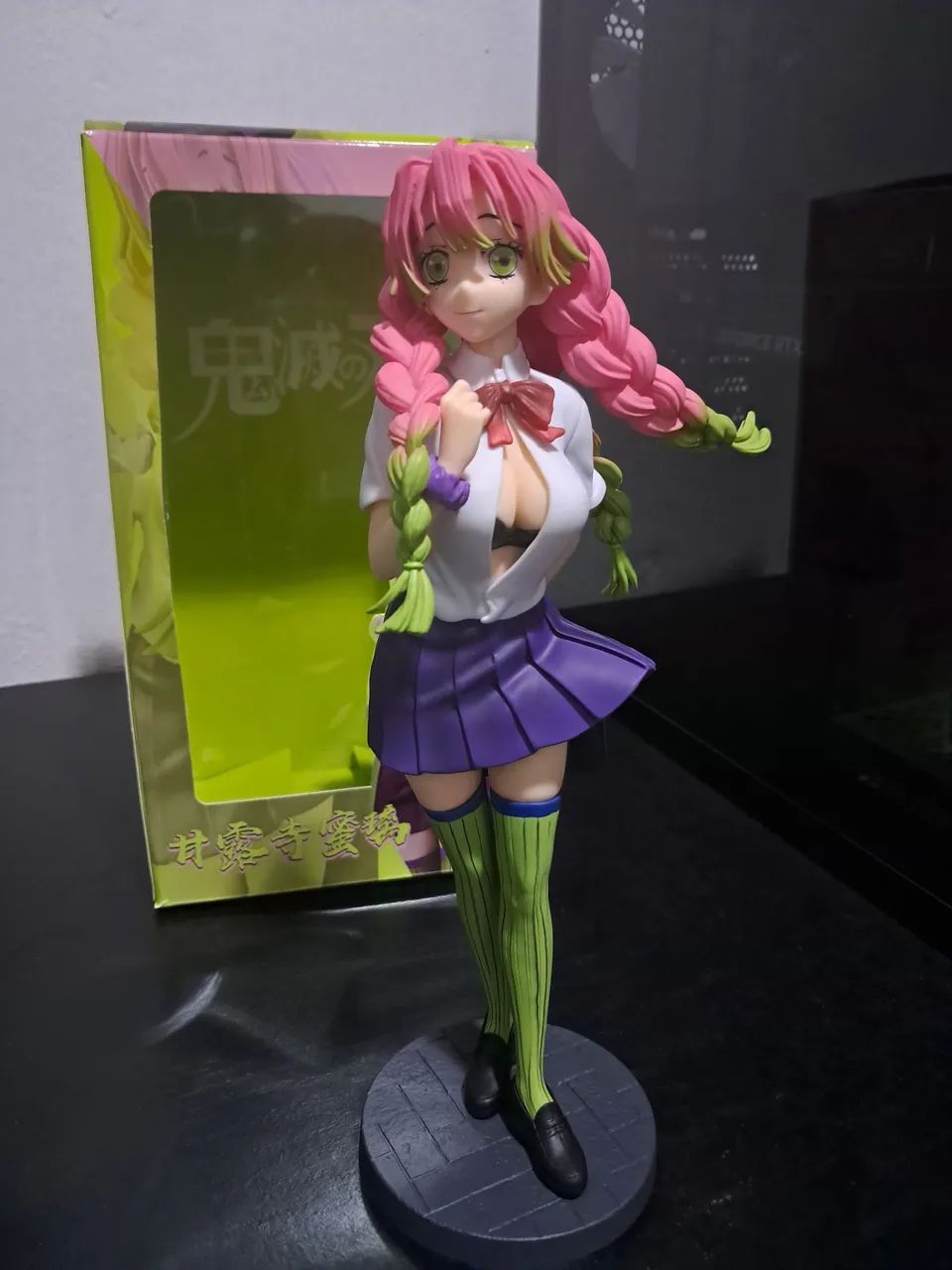 Action Figure Demon Slayer - Mitsuri Kanroji 28cm - Foto 5