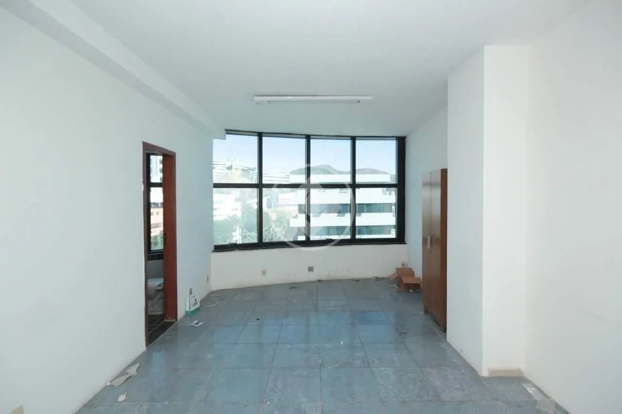 SALA COMERCIAL PARA LOCAÇÃO NO BAIRRO ESTORIL!