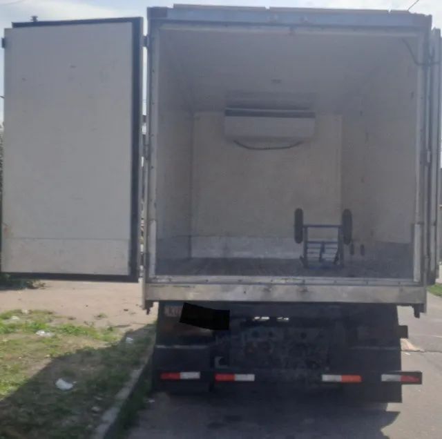 MB 710 PLUS REFRIGERADO 2004 - Foto 3