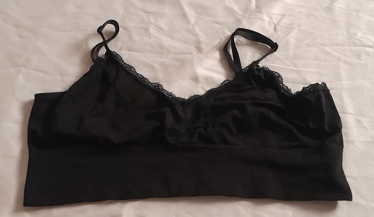 top canelado shein marrom e top preto - Foto 4