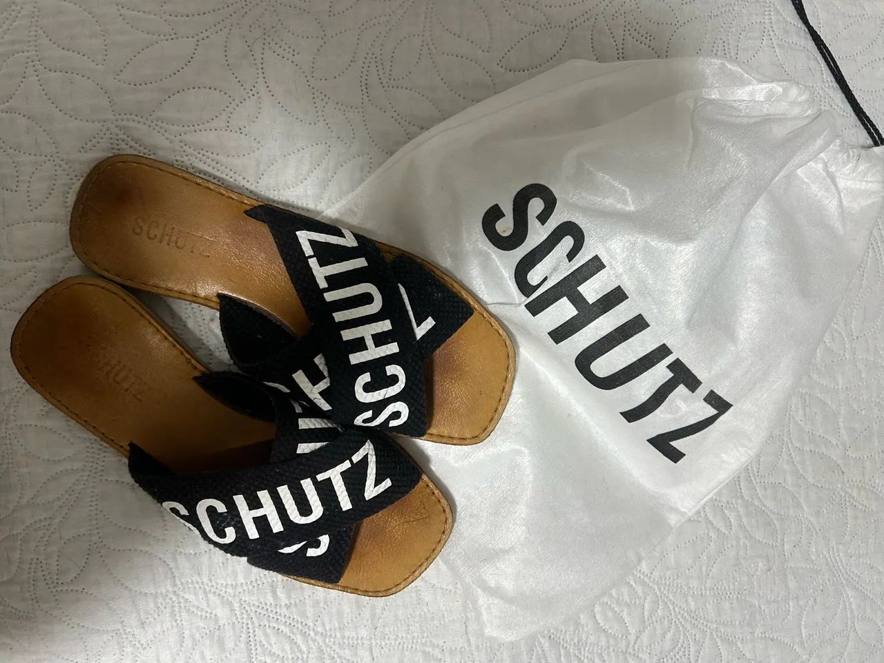 SANDÁLIA SCHUTZ 