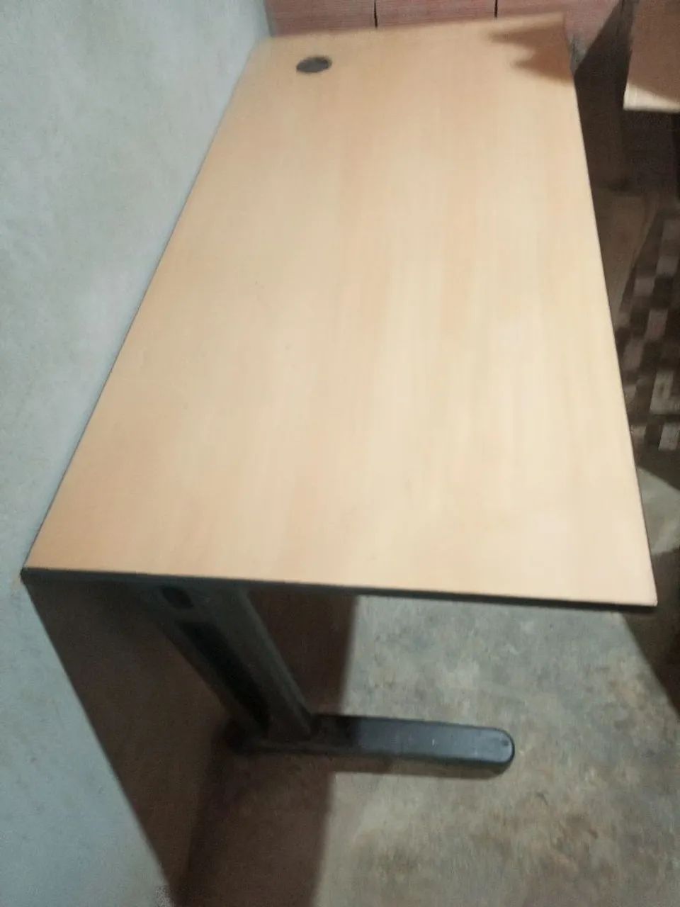 Mesa e computador  - Foto 2
