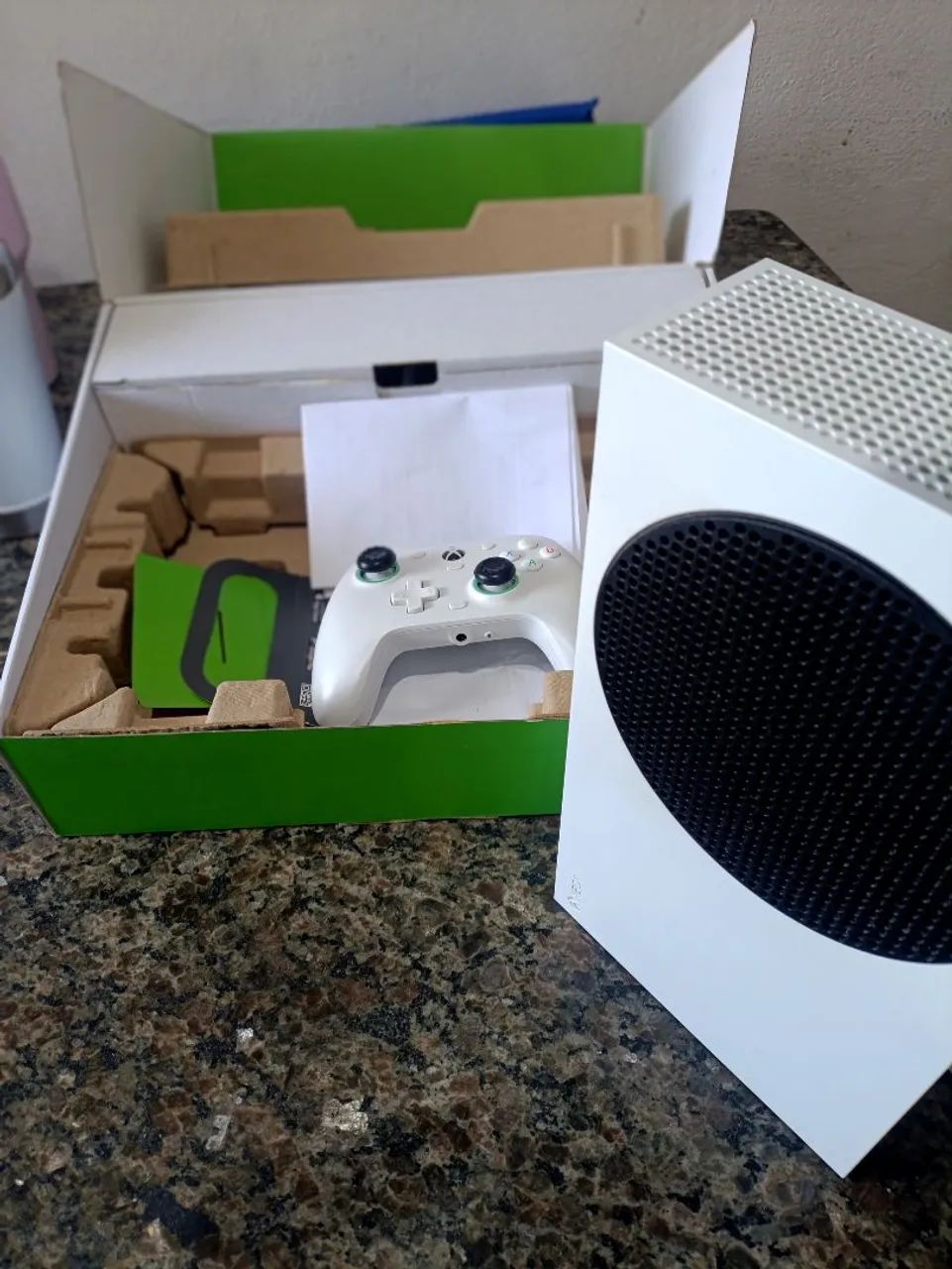 Vídeo game Xbox Séries S com Caixa e Nota  - Foto 3