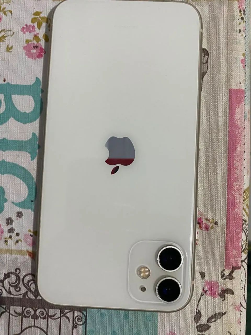 Celular iPhone 11 semi novo  - Foto 4