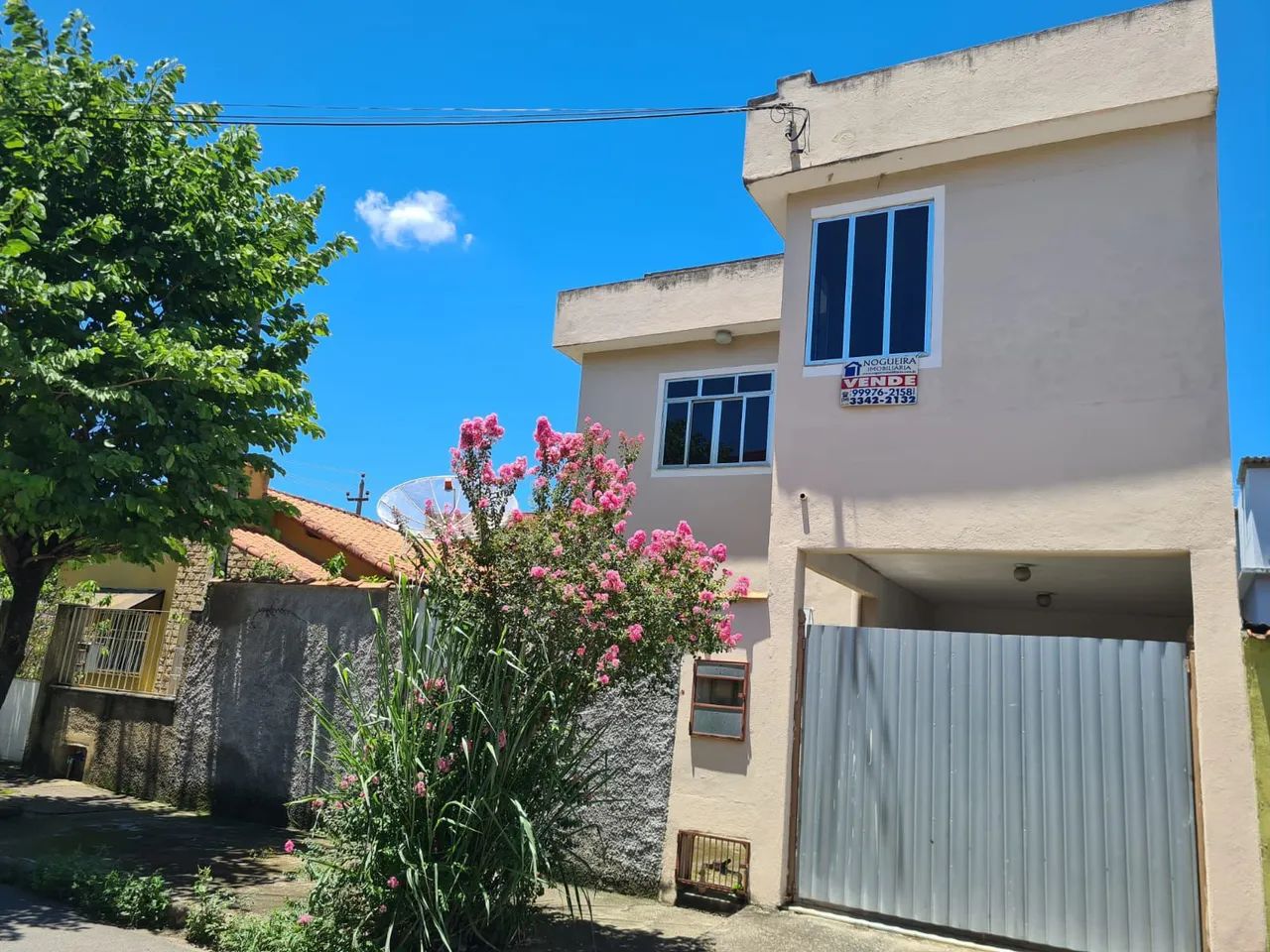 Vendo linda casa 