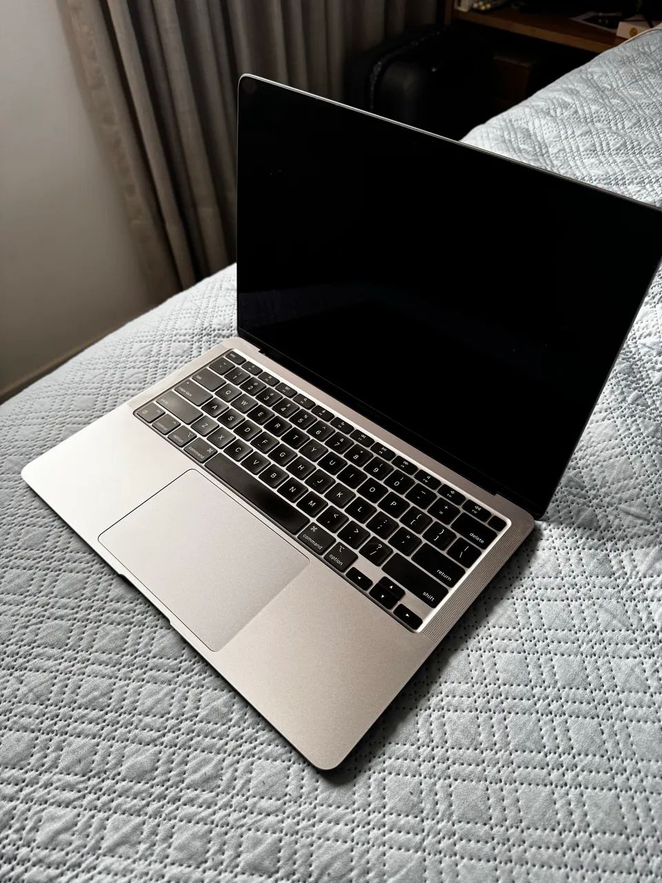 MacBook Air 8GB M1 - Foto 2