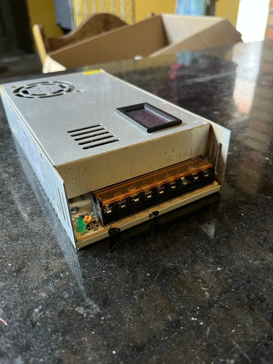 Fonte 90A 12v. Com voltímetro  - Foto 3