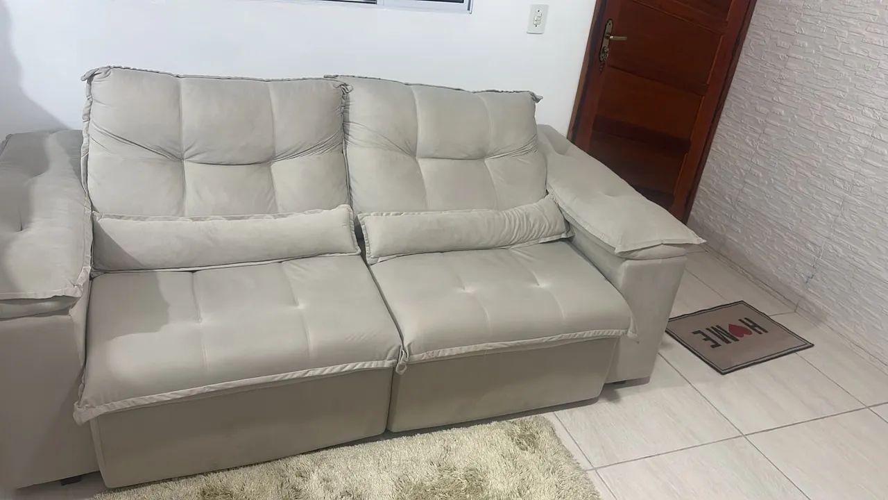 Sofá retrátil e reclinável novo