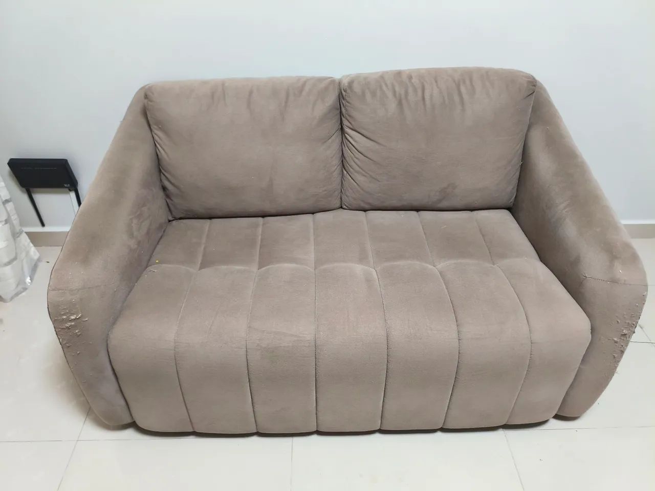 Two-Seater Sofa442957919012136961