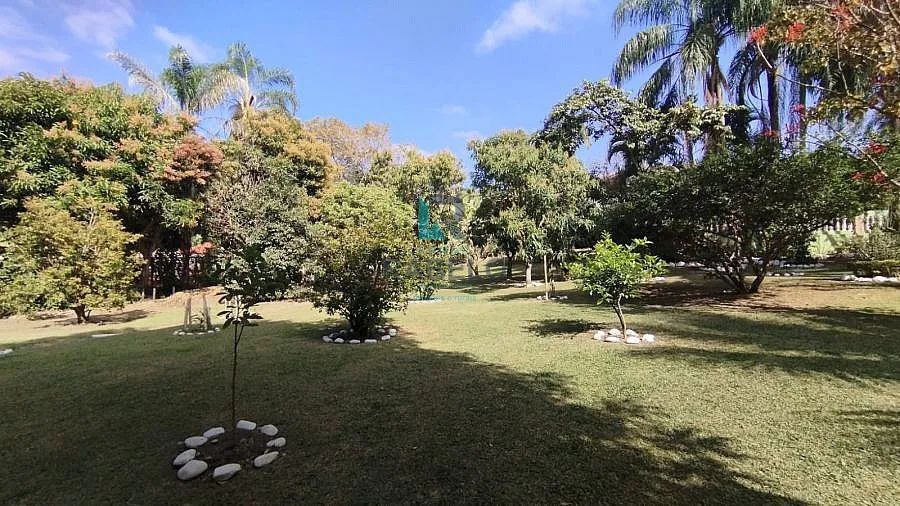 CHÁCARA COM BELO POMAR E FÁCIL ACESSO EM GUARATINGUETÁ-SP - Foto 5