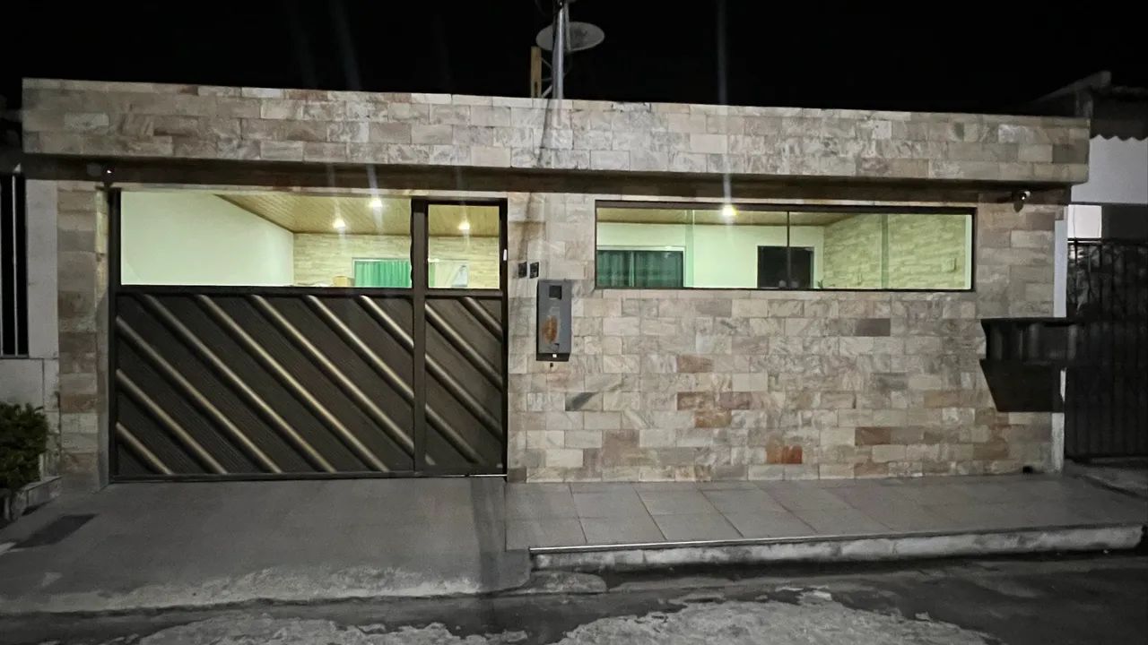 Vende-se casa semi mobiliada 