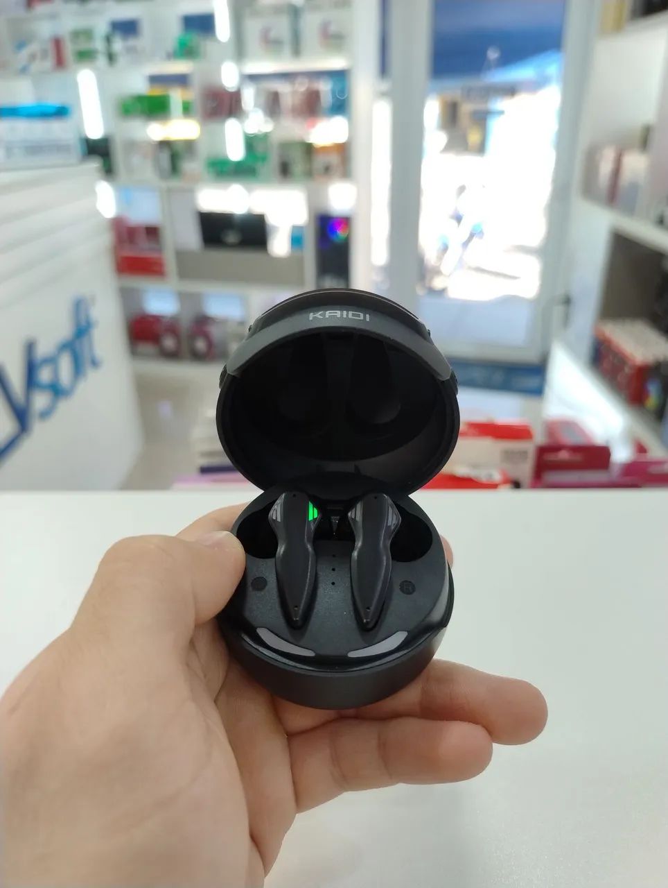 Fone Sem Fio Com Modo Gamer E LED - Foto 2